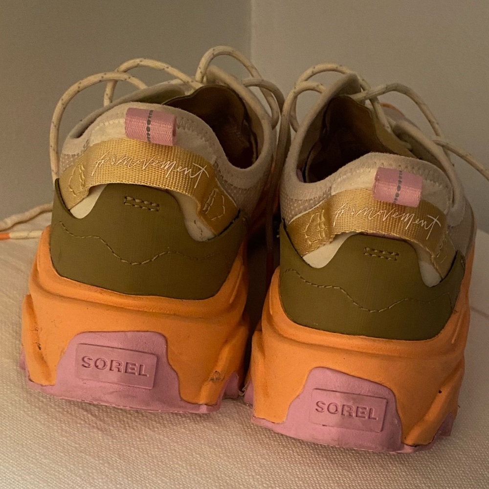 Free People X Sorel , Women's Kinetic Breakthru Tech  Sneakers - Picture 7 of 7